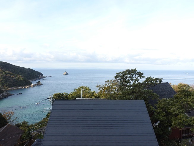 高台の別荘眺望２